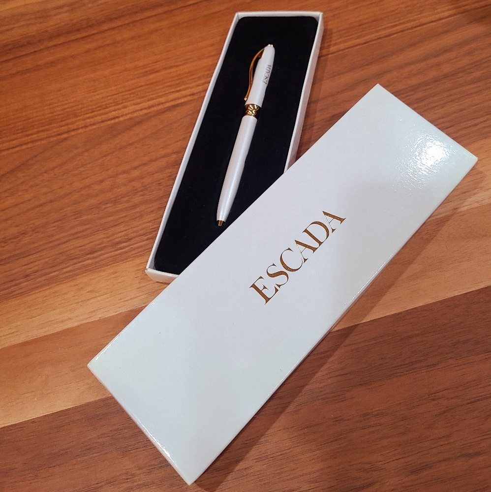 NWOT Escada Pen 🖊